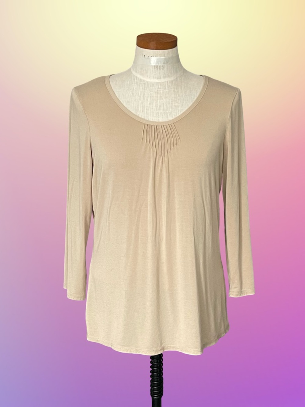 Fair Indigo Stretchy Long Sleeve Rounded Neck Beige Pullover Top SzL